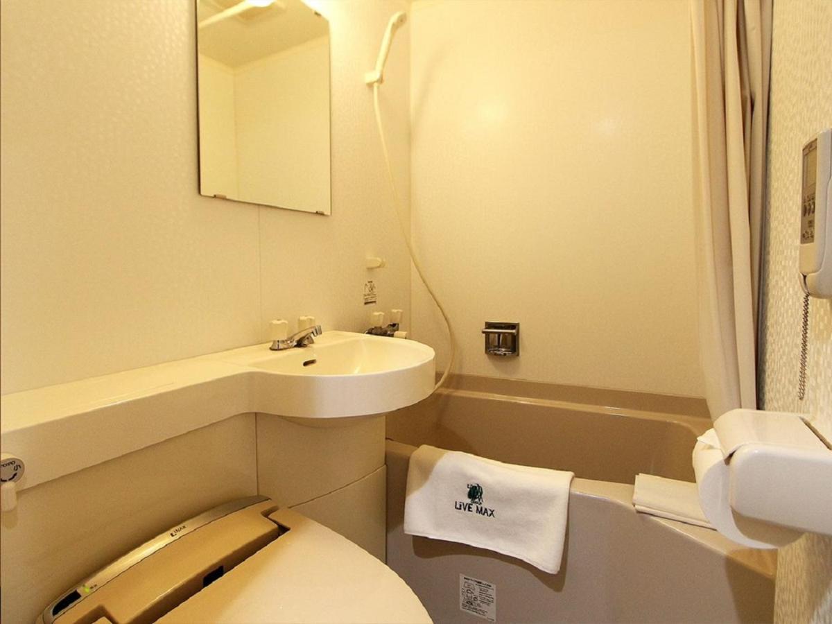 Hotel Livemax KitaFuchū Exteriör bild