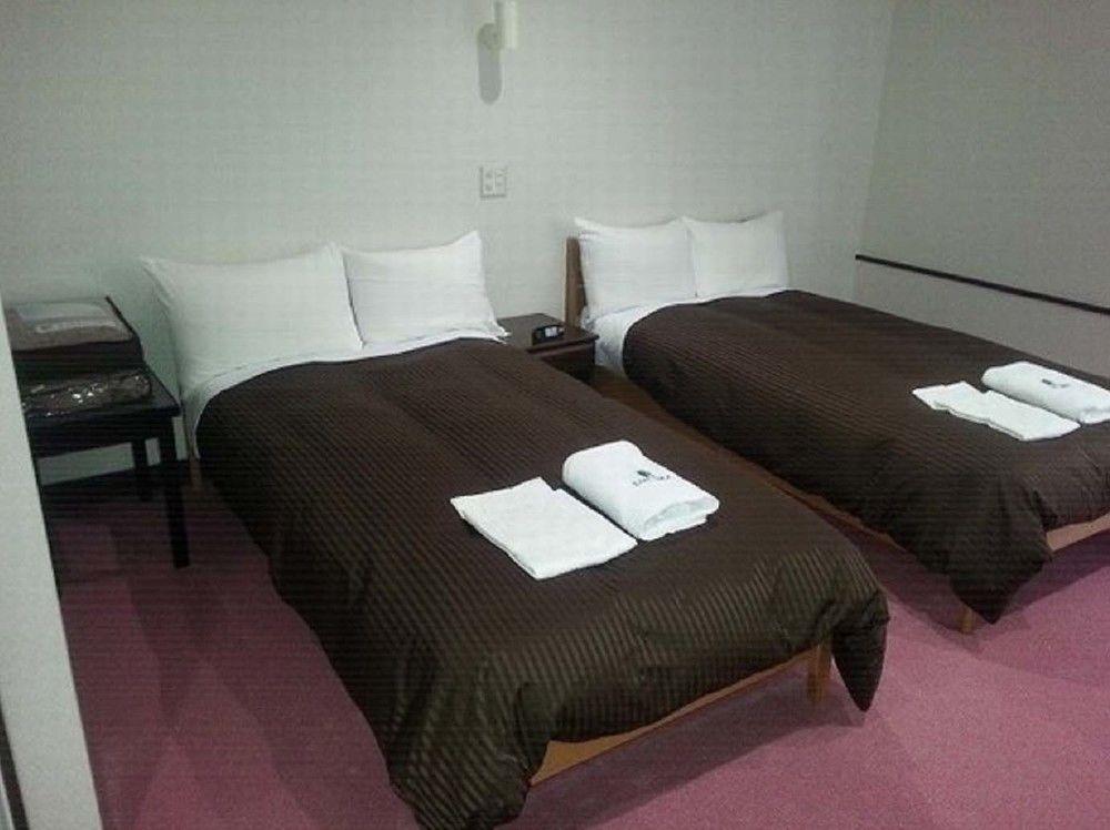 Hotel Livemax KitaFuchū Exteriör bild